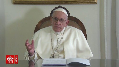 Папа Франциск призвал молиться в апреле за медиков в зоне военных конфликтов