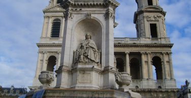 Католические храмы Франции провели перезвон колоколов в знак солидарности с собором Нотр-Дам-де-Пари и Парижской архиепархией