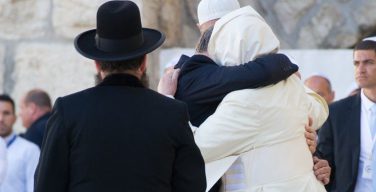 Папа Франциск о диалоге между евреями и христианами: укреплять сотрудничество в борьбе против зла