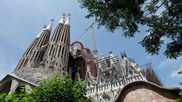 Выдано разрешение на строительство храма Святого Семейства в Барселоне — спустя 137 лет после его начала