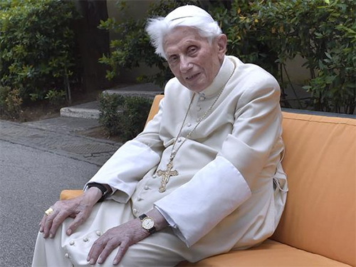 Папа на покое Бенедикт XVI: Единство Церкви сильнее внутренних конфликтов и разногласий