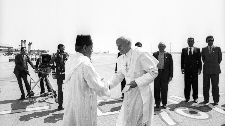 Святой Папа Иоанн Павел II посетил Африку 14 раз
