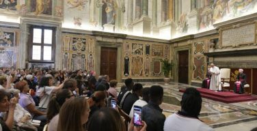 В четверг 26 сентября Папа Франциск встретился с представителями церковных движений