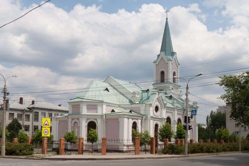 Полицейские в Волгограде пресекли разбойное нападение на прихожан католического храма