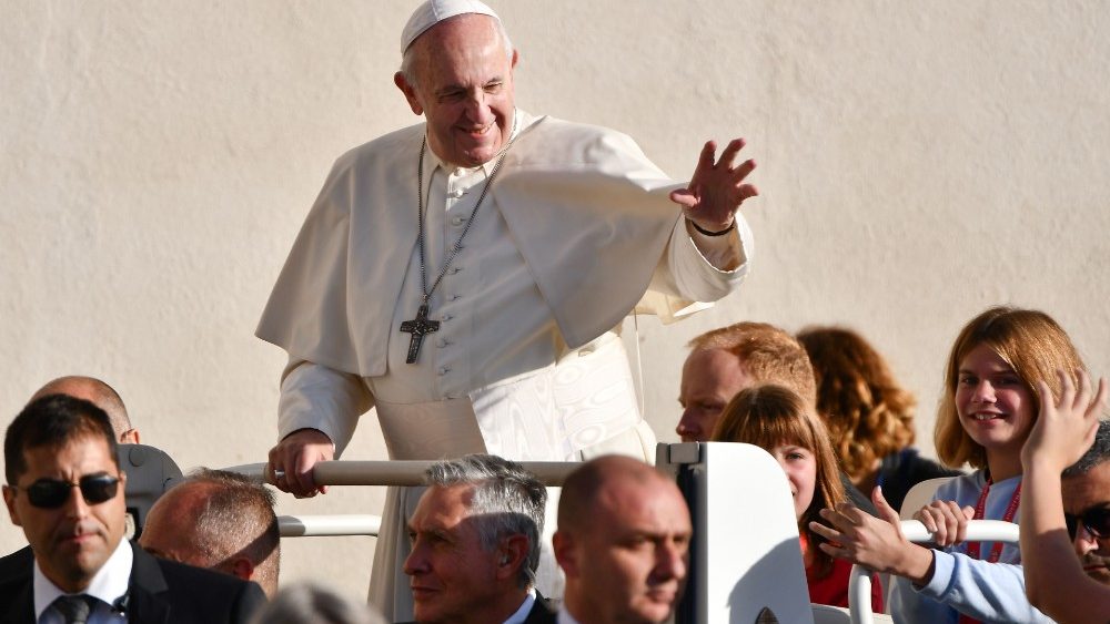 Папа Франциск на общей аудиенции рассказал о радикальных изменениях в мышлении апостола Петра