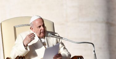 Папа Франциск призвал подражать добродетелям святого Николая Мирликийского