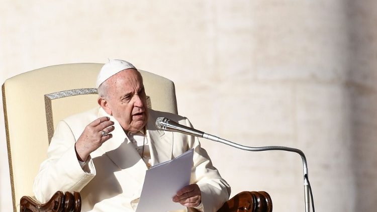 Папа Франциск призвал подражать добродетелям святого Николая Мирликийского