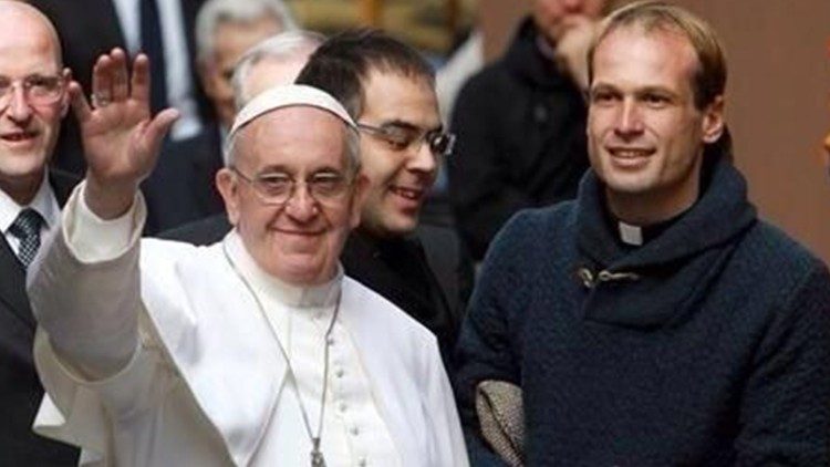 У Папы Франциска – новый личный секретарь