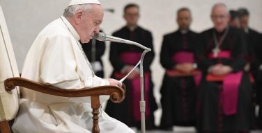 На общей аудиенции 12 февраля Папа Франциск размышлял о блаженстве плачущих