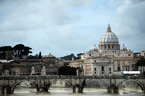 Ватикан открывает архивы времен противоречивого понтификата Пия XII
