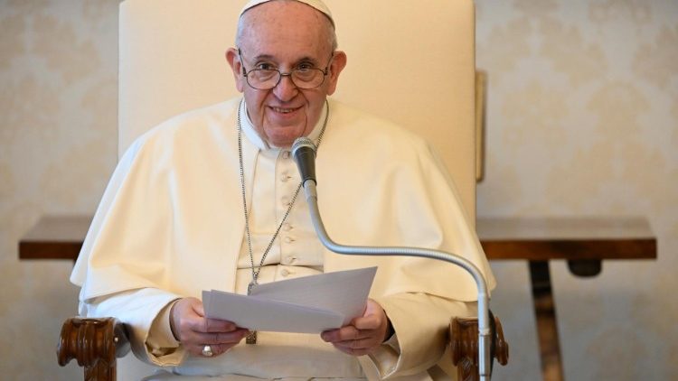 Свою катехезу на общей аудиенции в среду Светлой седмицы Папа Франциск посвятил блаженству миротворцев