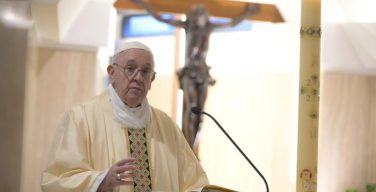 На Мессе в Доме Святой Марфы Папа Франциск призвал пастырей быть близкими народу