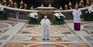 Пасхальное послание Папы Франциска Граду и Миру