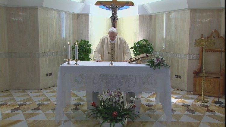 Папа Франциск на воскресной Мессе в Доме Святой Марфы размышлял о братстве в Боге Отце