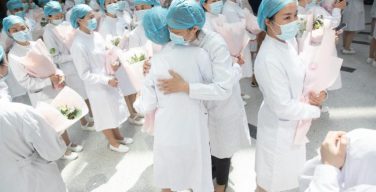 Обнародовано послание Папы Франциска на Всемирный день медбрата и медсестры