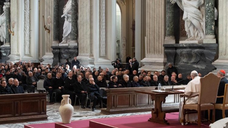 Папа Франциск обратился с посланием к священникам Римской епархии