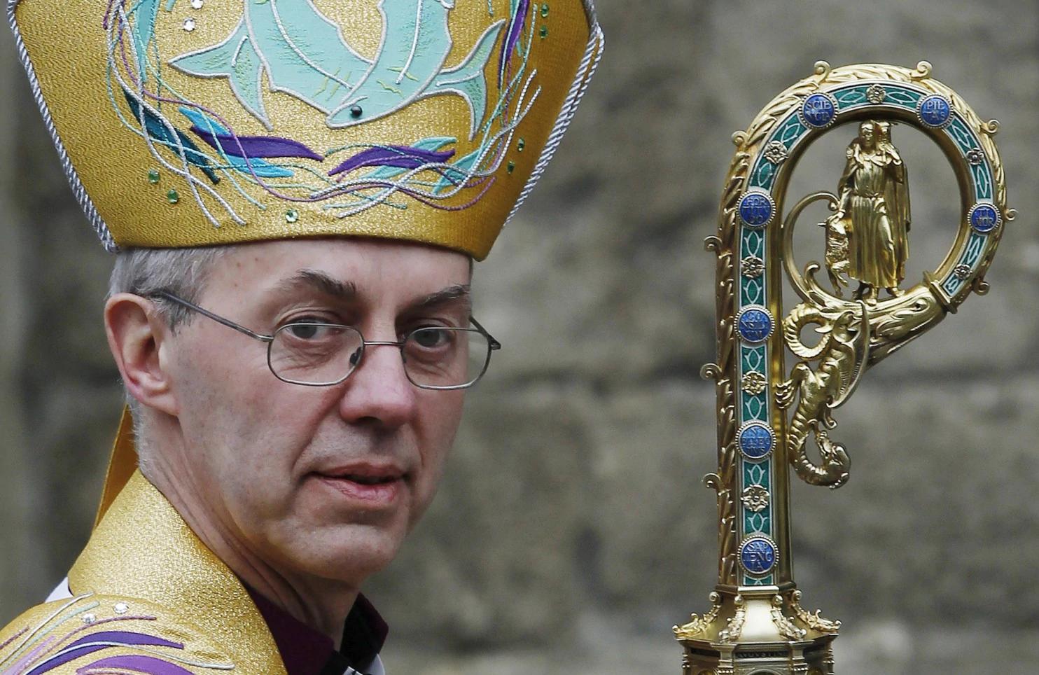 Великобритания: Архиепископ Кентерберийский тайно работал в больнице во время карантина