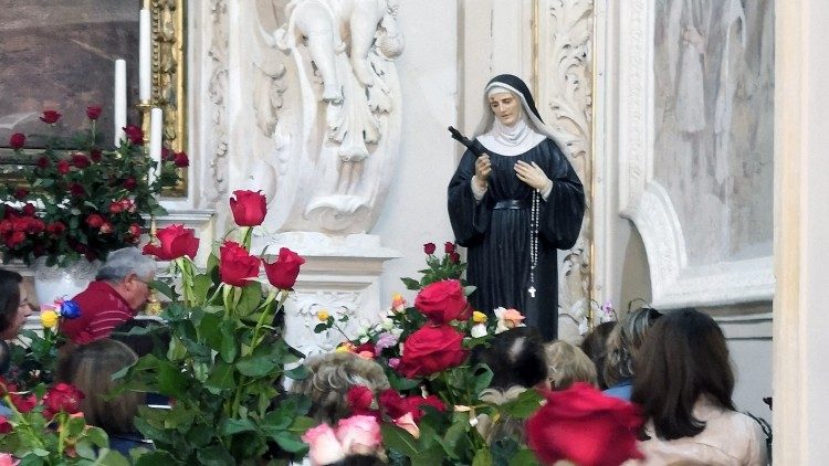 Папа Франциск поблагодарил монахинь за «розы Святой Риты»