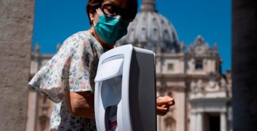 Выздоровел последний служащий Ватикана, зараженный коронавирусом