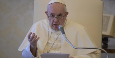 На общей аудиенции 19 августа Папа Франциск продолжил цикл своих размышлений о различных аспектах пандемии