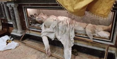 В Италии вандалы осквернили мощи святой Агаты и ограбили католический храм