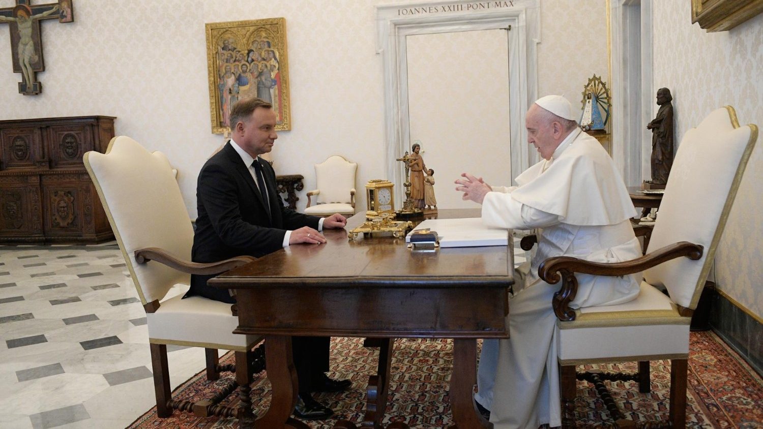 Папа встретился с президентом Польши