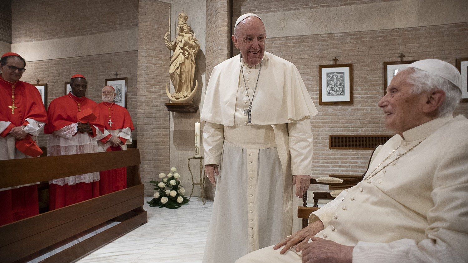 Папа и новые кардиналы посетили Бенедикта XVI (+ ФОТО)