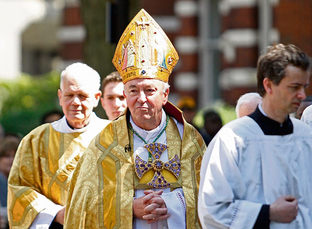 Достигнув 75-летнего возраста, кардинал Николс остается главой епископата Англии и Уэльса