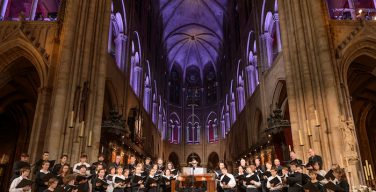 Впервые после пожара в соборе Нотр-Дам в Париже споёт церковный хор