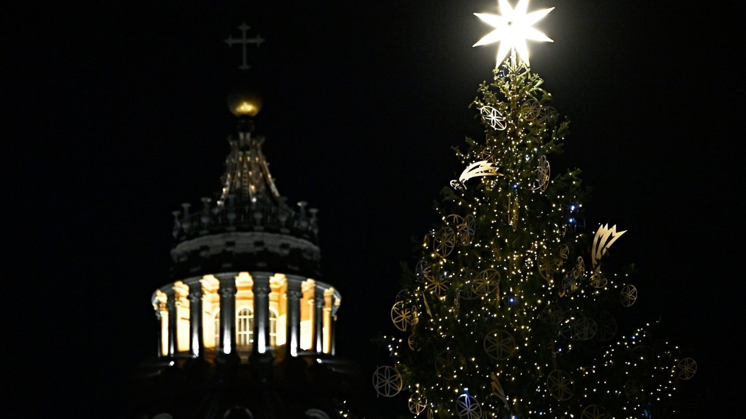 Христиане многих стран готовятся к празднованию Рождества в условиях пандемии