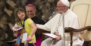 Папа опубликовал послание по случаю Дня людей с инвалидностью