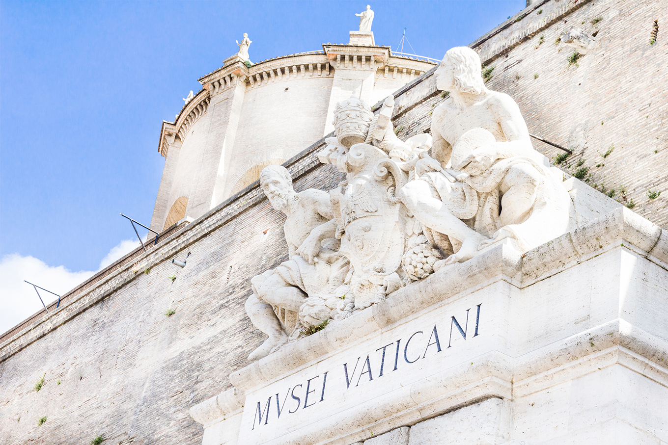 Барбара Ятта: главный вход в Музеи Ватикана как символ открытости