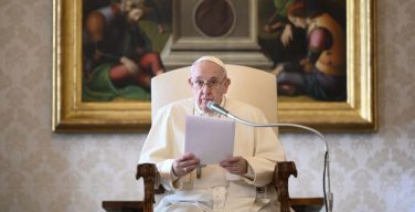 Папа Франциск на общей аудиенции: единство христиан есть плод молитвы