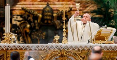 Папа Франциск возглавил Мессу торжества Богоявления в соборе Святого Петра