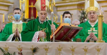 Архиепископ-митрополит Тадеуш Кондрусевич совершил в Минске богослужение, которое можно считать прощальным