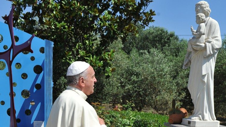 В торжество Святого Иосифа Папа Франциск обнародовал свое послание на День молитвы о призваниях