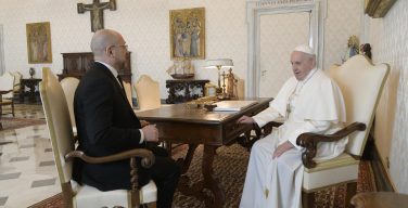 Папа встретился с премьер-министром Украины