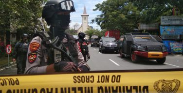 Индонезия: взрыв у католической церкви в Вербное воскресенье