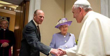 Папа выразил соболезнования в связи с кончиной принца Филиппа