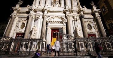 В сицилийской епархии не будет крёстных