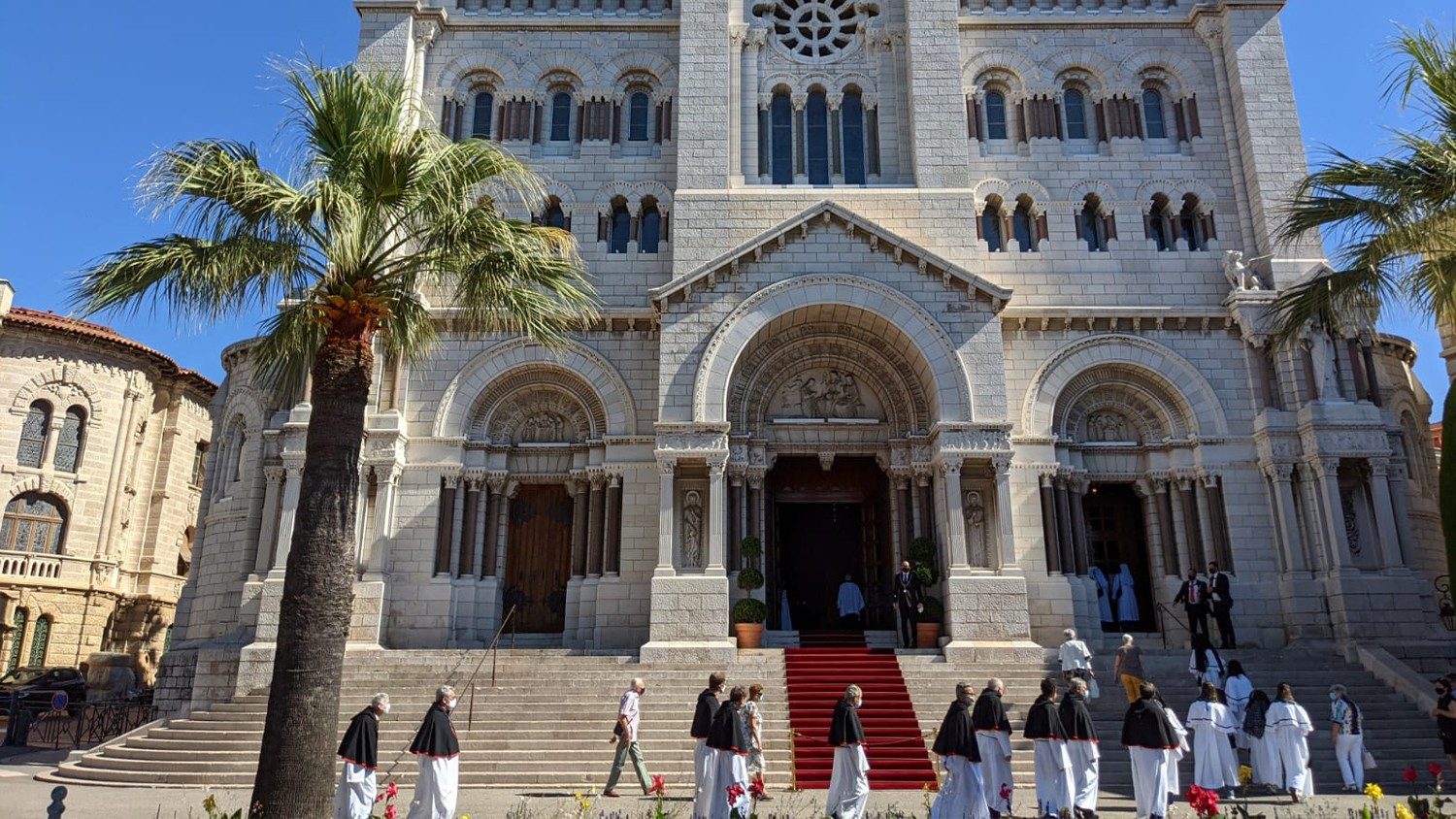 Кардинал Паролин посетил Монако (+ФОТО)