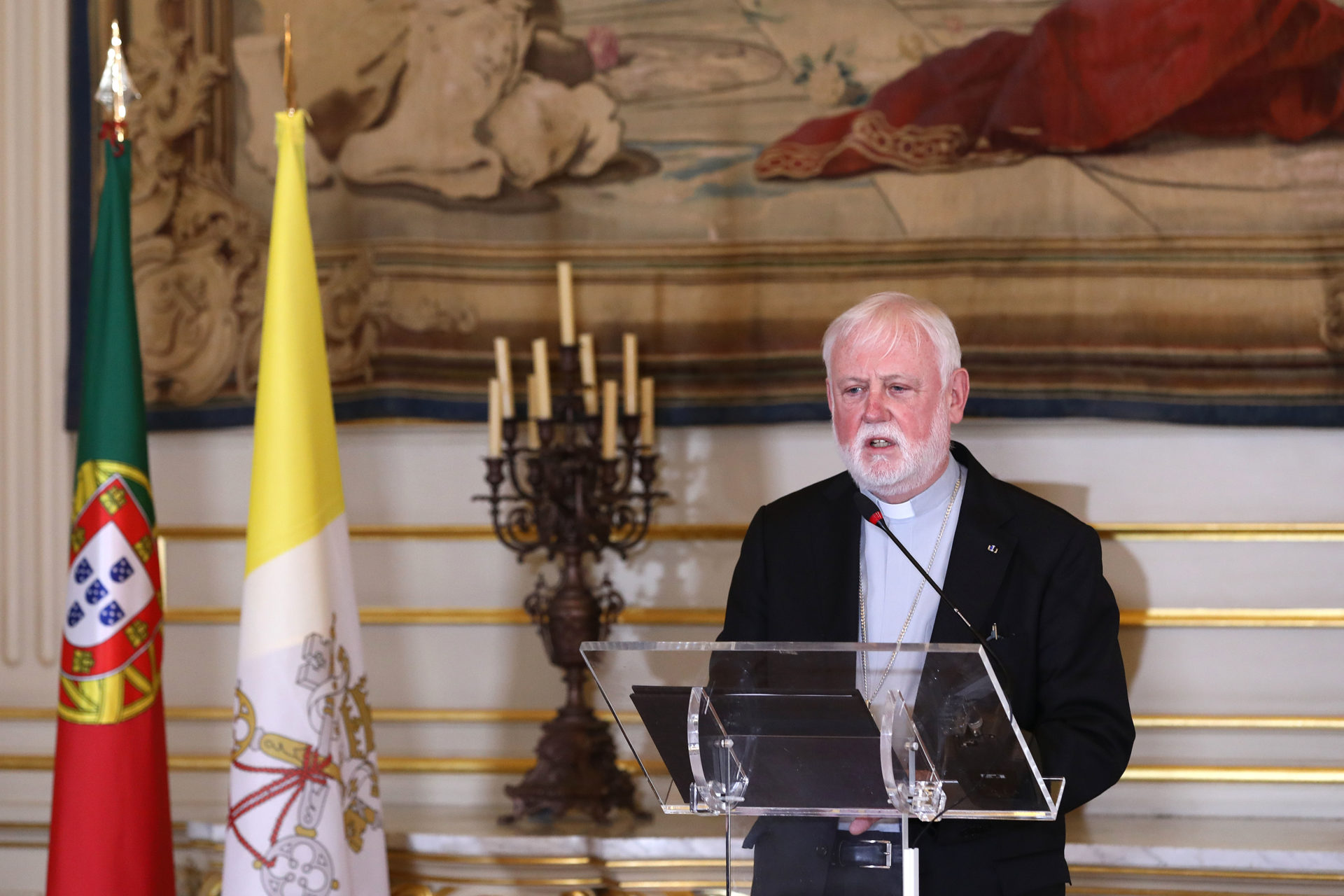 Архиепископ Галлахер: «Ватикан против идеи о причислении права на аборт к правам человека»