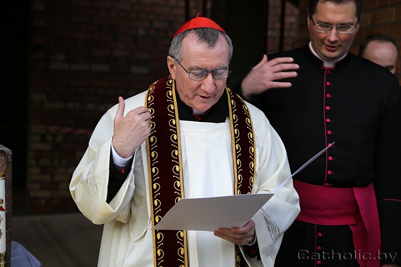 Кардинал Паролин совершит в Вильнюсе епископскую хиротонию новоназначенного нунция на Украине