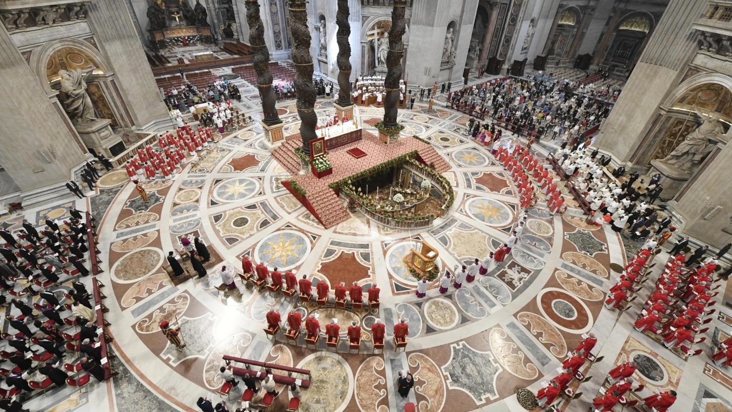 Папа издал временные нормы для Капитула собора Святого Петра