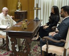 Папа Франциск встретился с лауреатом Нобелевской премии мира Надей Мурад