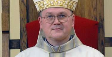 Первого в истории русского епископа-католика позвали служить с Папой