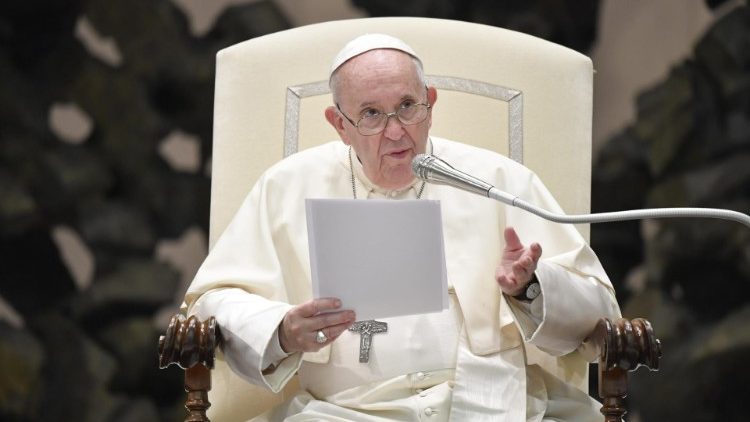 На общей аудиенции в среду 1 сентября Папа Франциск размышлял об опасностях религиозного формализма