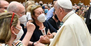 Папа Франциск на общей аудиенции 8 сентября размышлял о значимости таинства Крещения для созидания христианского единства