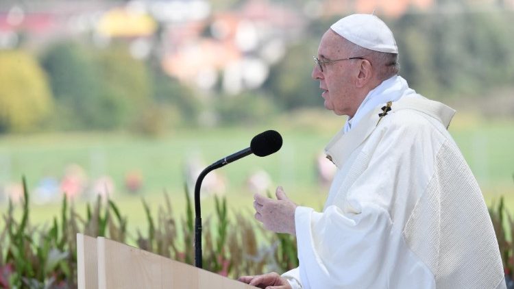 Папа Франциск завершил свой визит в Словакию Святой Мессой в национальном святилище Богоматери Скорбящей