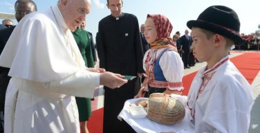Визит Папы Франциска в Словакию начался с экуменической встречи
